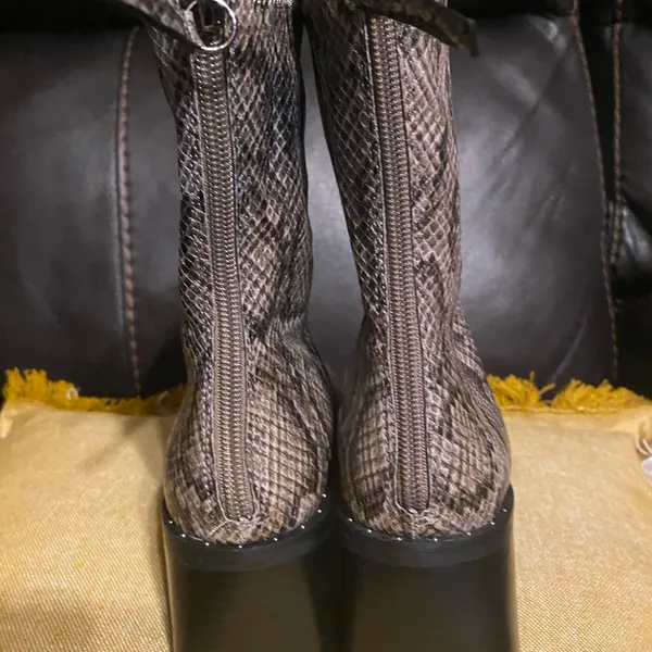 OPEN**Lit Size 7 New Never Worn No Box Black - Image 4