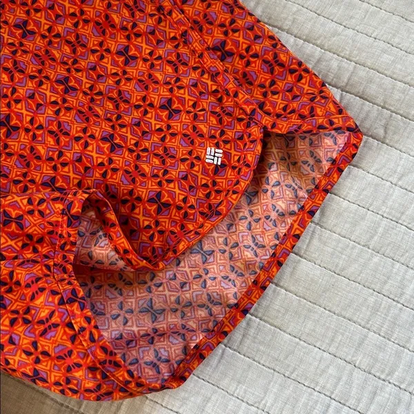 Columbia women’s Omni shield orange Geo printed board shorts large​​ - Image 2
