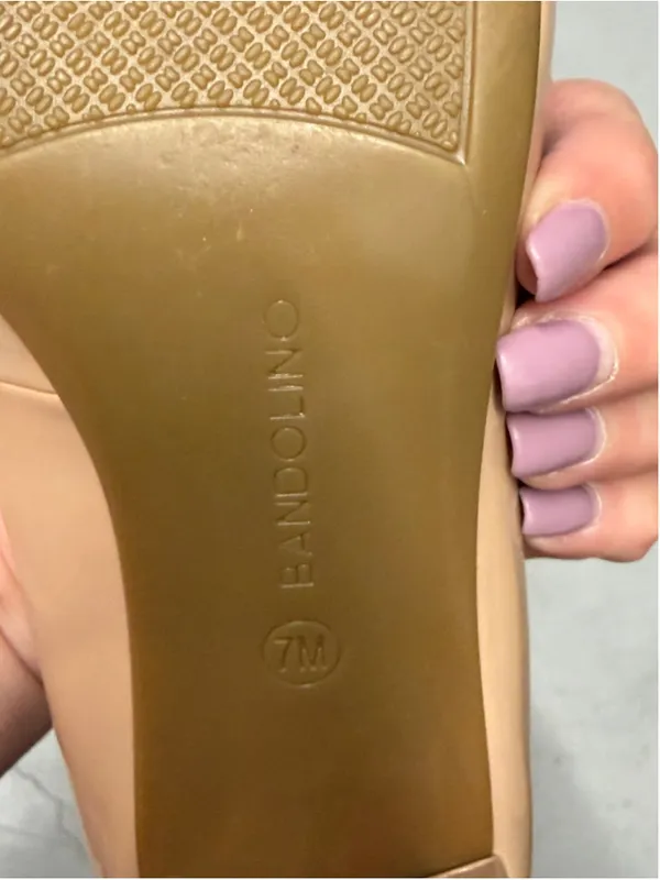 Bandolino Beige Heels Size 7 - Image 6