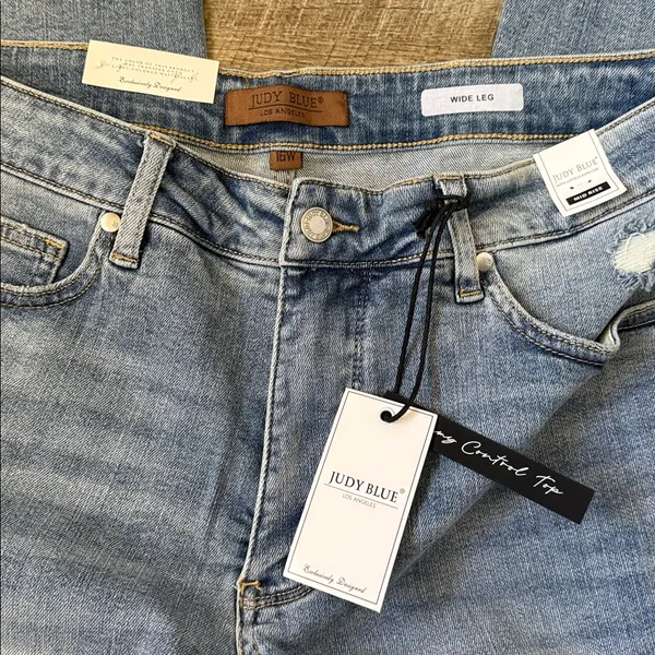 NWT Judy Blue Wide Leg Mid Rise Distressed Blue Jeans Size 16W - Image 2