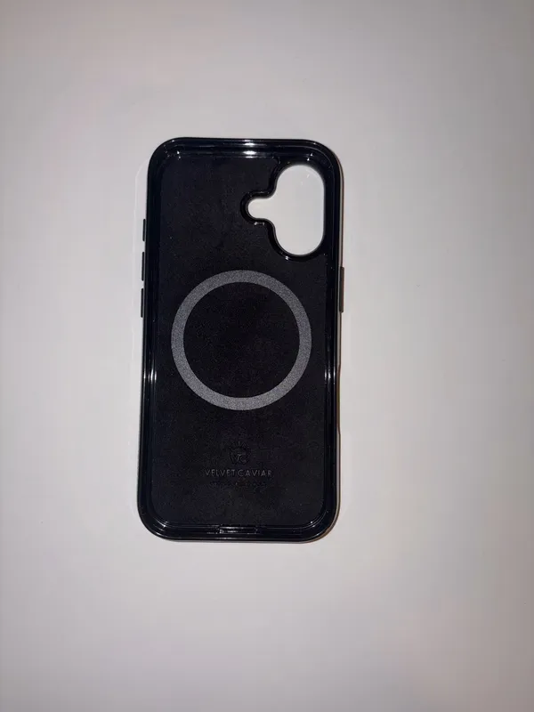 Velvet Caviar iPhone 17 Case - Image 2