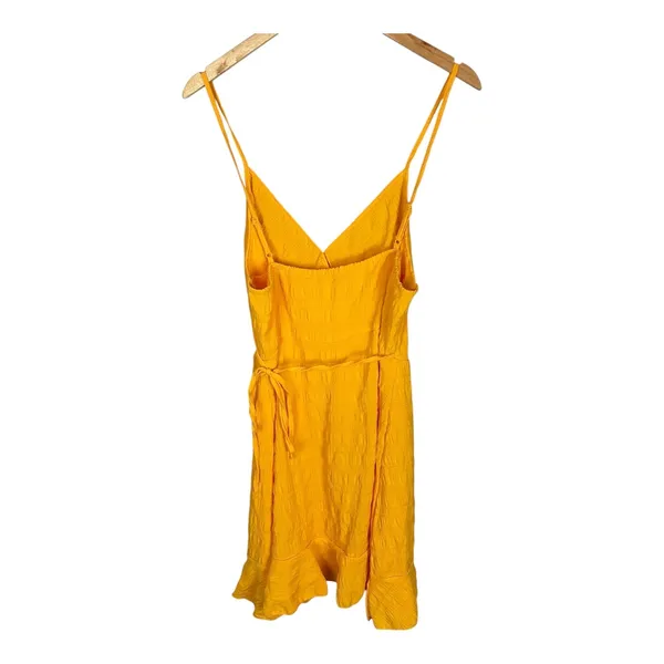 Women's Ruffle Hem Wrap Dress A-line Yellow Size XL NWT Vacation Resortwear - Image 3