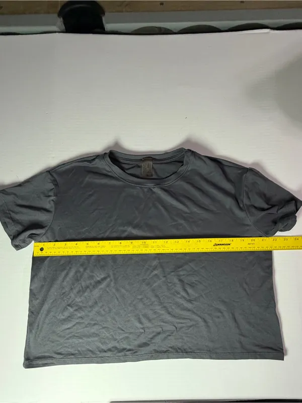 Women's Relaxed Cropped Tee - Image 3
