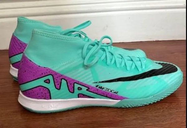 Nike Women’s Size 8.5 Mercurial Vapor 15 Academy Indoor/Court Low-Top Soccer Shoes - Image 3