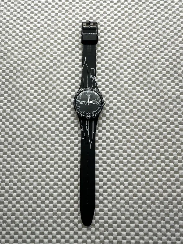 Swatch Watch Lines In The Sky GZ209 Classic 2009 - Image 4