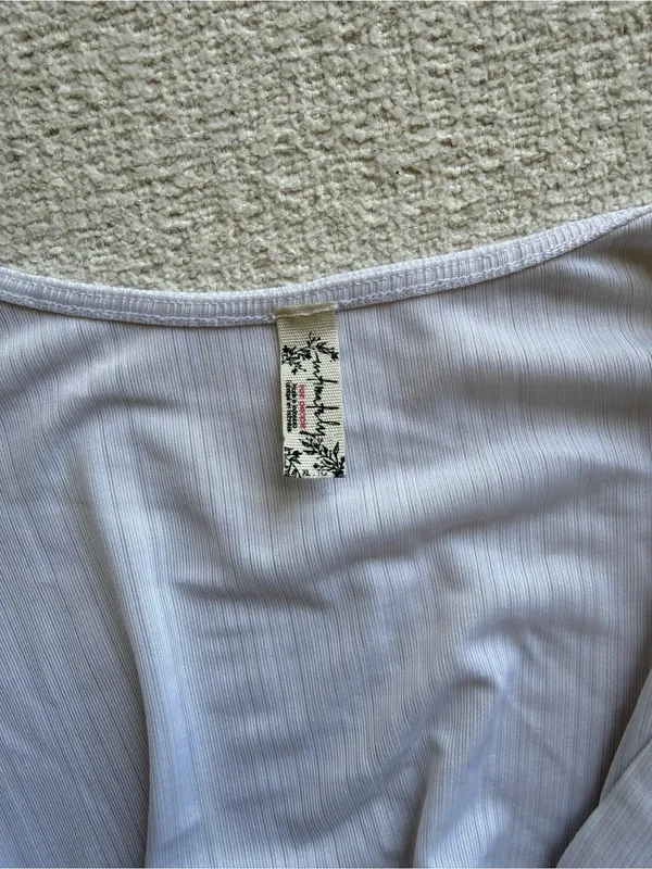 Free People Twist Front White Crop Top - Image 3