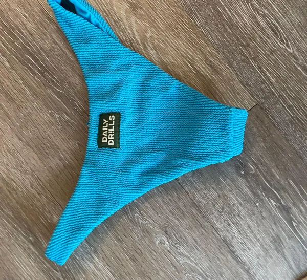 Daily Drills bathing suit  - Image 5