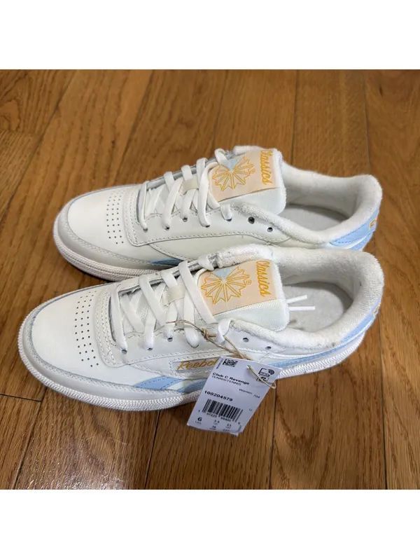 Size 6 US women’s Reebok Club C Revenge Sneakers White Light Blue Gold Leather - Image 7
