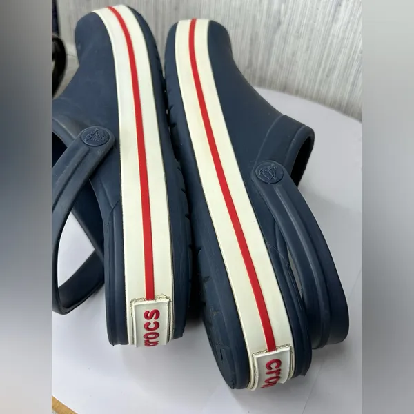 Crocs Unisex Navy Blue With Red & White Trim Clog Women’s Size 8 men’s Sz 6 - Image 6