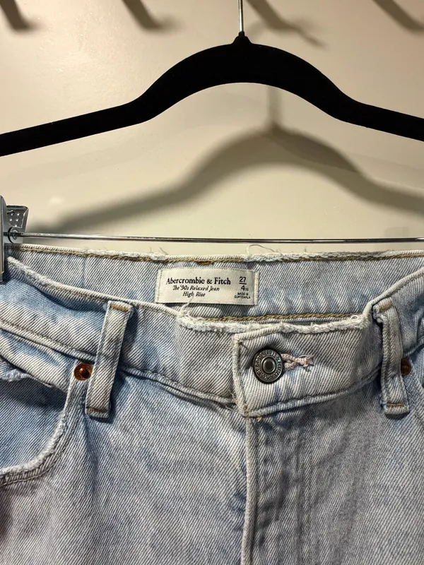Abercrombie Jeans - Image 2
