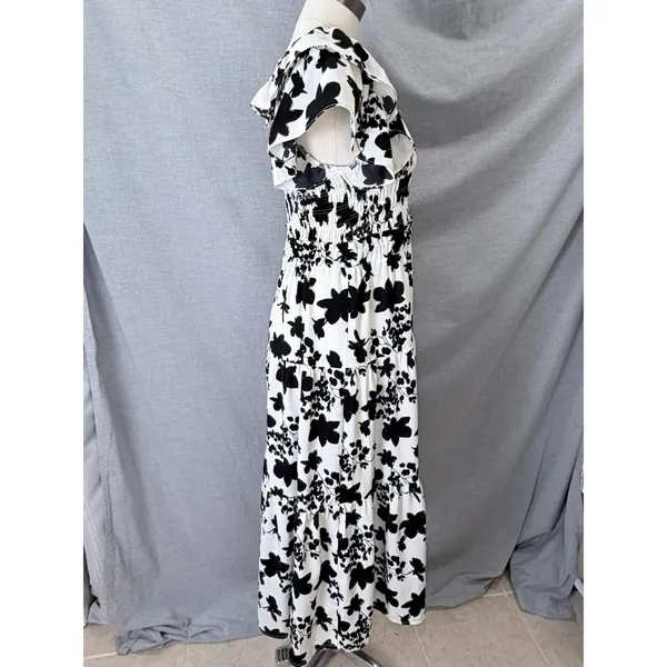 Umgee Maxi Dress Black White Floral Smocked Flutter Sleeve Tiered M - Image 6