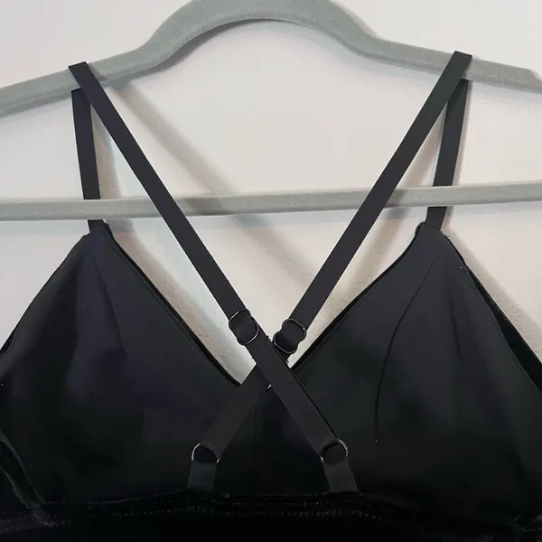 Beyond Yoga NEW Velvet VIP Long Line Adjustable Strap Sports Bra Black XS - Image 7