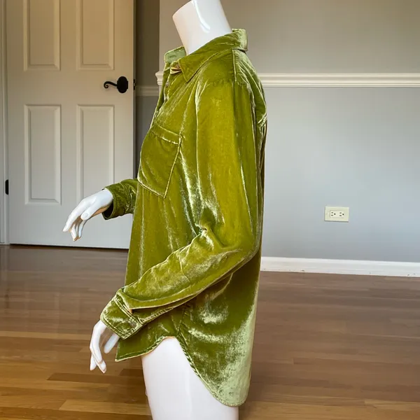 Pilcro Anthropologie Green Velvet Button Down Shirt Women’s US 2 UK 6 EU 34 - Image 2