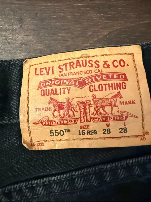 Levi's Black Distressed Frayed Hem Denim Shorts - Image 4