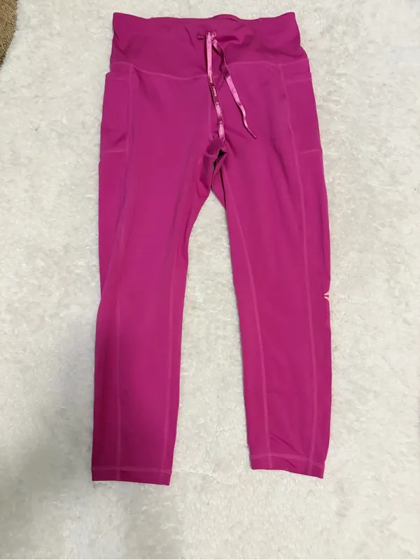 Reebok medium Women's Berry Magenta High-Waisted Athletic Leggings - Image 4