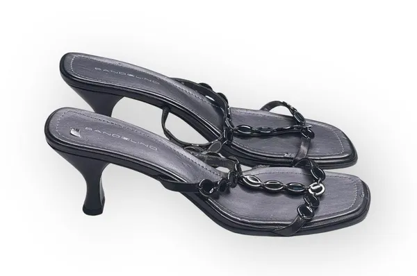new Bandolino 𒀭 T Strap Kitten Heels Mules Sandals 𒀭 Black Leather 𒀭 10M 𒀭 SJP - Image 2