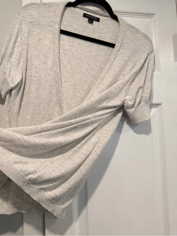 Banana Republic Size XL Light Gray 100% Cotton Short Sleeve Button Cardigan - Image 5