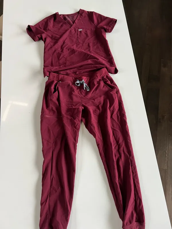 FIGS Jogger Scrub Pants - Image 3
