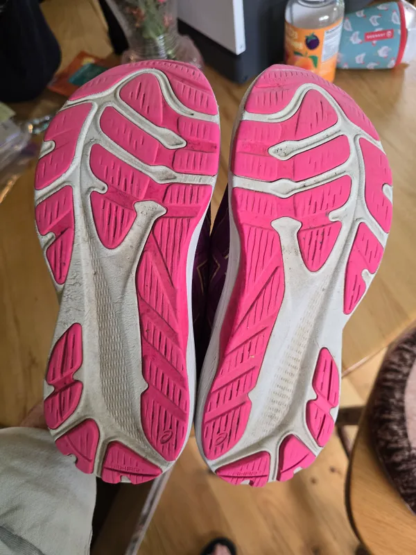 ASICS Women's Fuchsia/Pink Cushioned Running Shoes Size 5.5 - Image 6