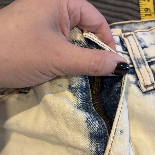 Vibrant Miu Shorts Womens Size S Blue Bleached Denim Jeans Distressed USA Made - Image 14