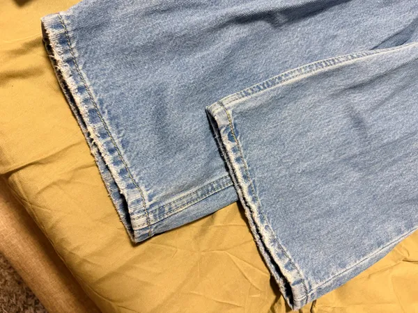 Women’s Levi Jeans - Low Pro Straight - Size 29 - Image 9