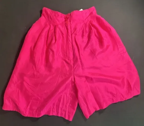 Leena Studio Vintage Hot Pink 100% Silk Pleated Bermuda Shorts - Image 3
