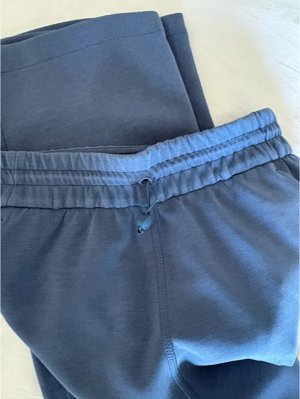 Lululemon Softstreme High-Rise Pant - Image 4