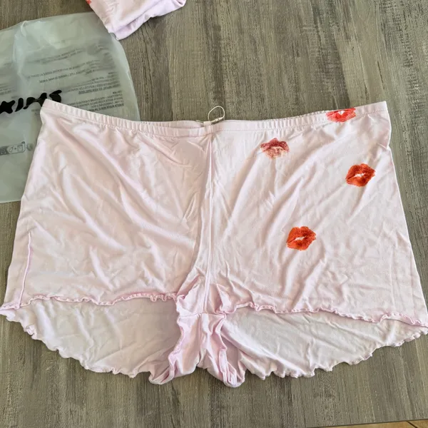 SKIMS New Pajama Set - Image 5