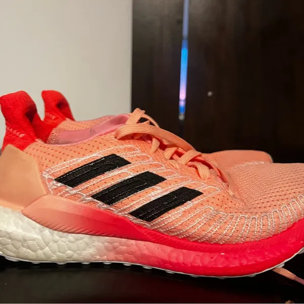 Adidas Pink and Black Running Shoes - Image 2