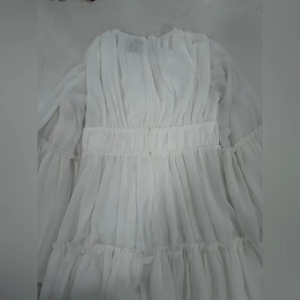 Elegant White Flowy Dress - Image 8