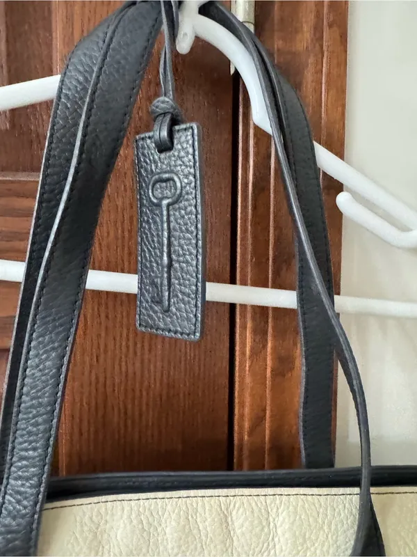 Fossil Tri-Panel Leather Tote in Tan, Cream & Gray with Black Straps - Image 5