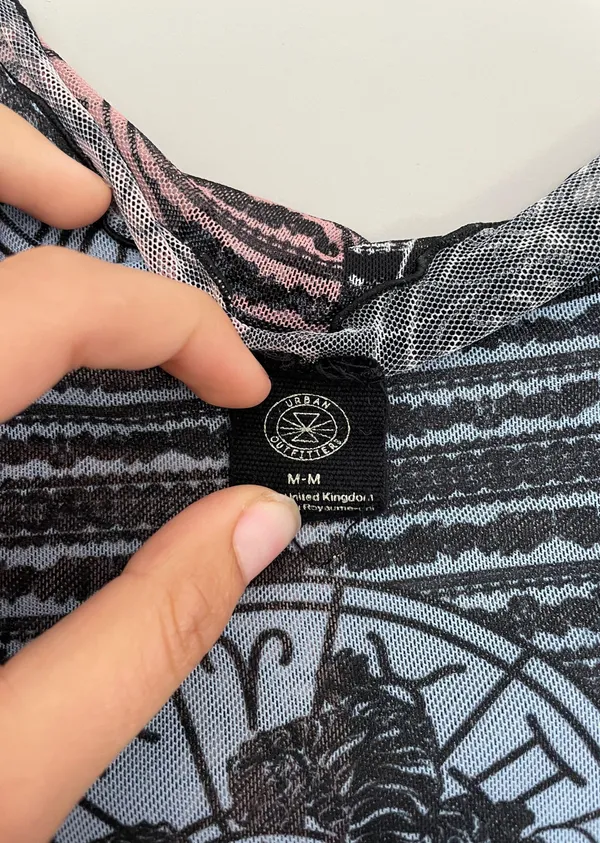 Urban Outfitters Print Pattern Sheer Tee Shirt M - Image 3
