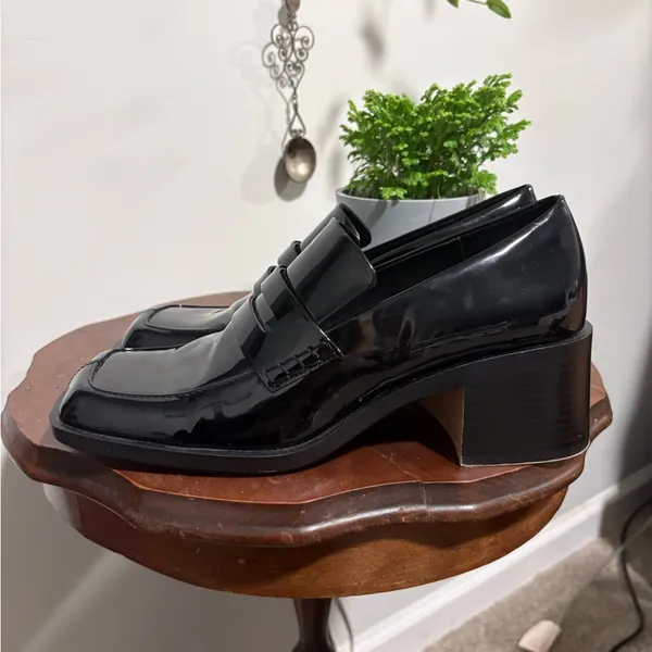 Zara Patented leather platform penny loafers - Image 8