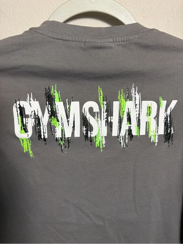 Gymshark Non Stop Tee women’s gray w pocket - Image 6
