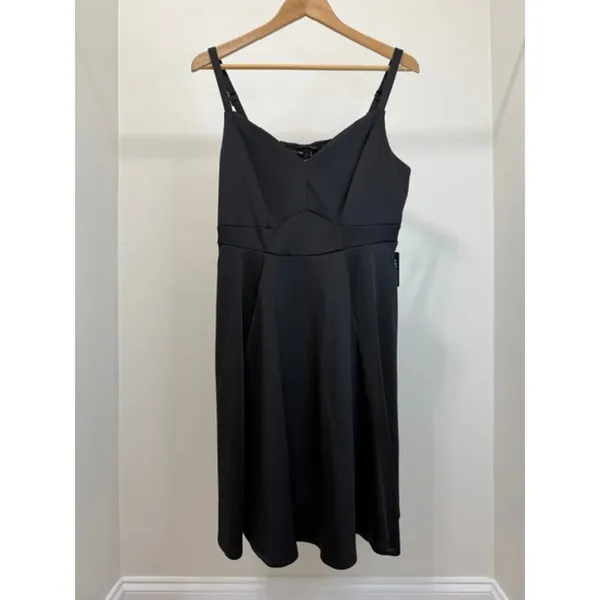 Torrid Mini Scuba Skater Dress Built In Shapewear Sz1/1X NWT - Image 3