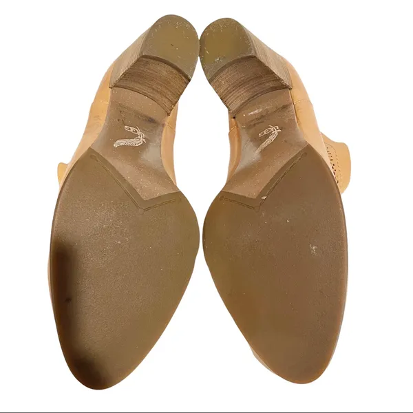 Ugg Size 9 Tan‎ Thames Distressed Perforated Stacked Heel Leather Ankle Bootie - Image 8