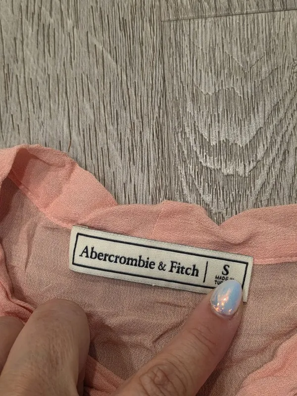 Abercrombie & Fitch Sheer Light Pink Ruffle Sleeve Tie-Neck Blouse Womens Size S - Image 4