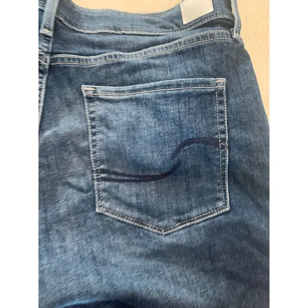 Levi's 16 33 high rise signature denim short jean cut off - Image 9