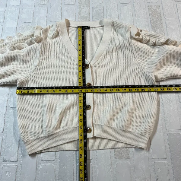 Ann Taylor Cardigan Sweater Womens XL Ivory 3/4 Ruffle Sleeve Button Chunky Knit - Image 2