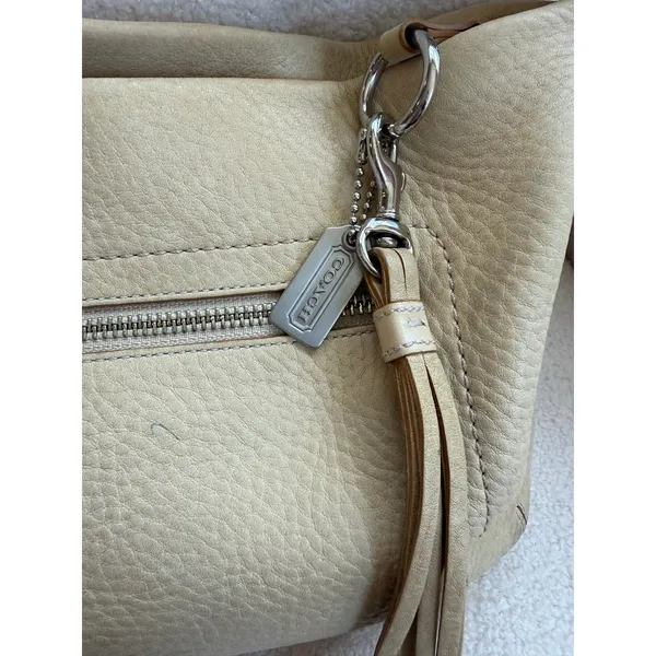 Vintage Coach Tote Bag Women Beige Pebbled Leather Adjustable Shoulder Strap - Image 3