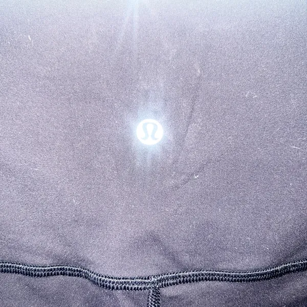 Lululemon women’s black cropped high waisted leggings - Image 6