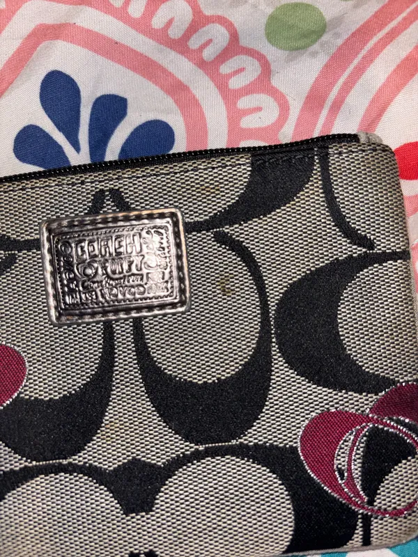 Coach Poppy Wristlet - Image 3
