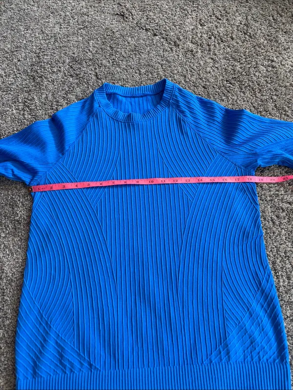 Lululemon Rest Less Pullover size 8 - Image 4