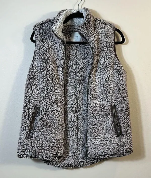 Thread + Supply Brown Off White Sleeveless Sherpa Vest Women Size Small - Image 10