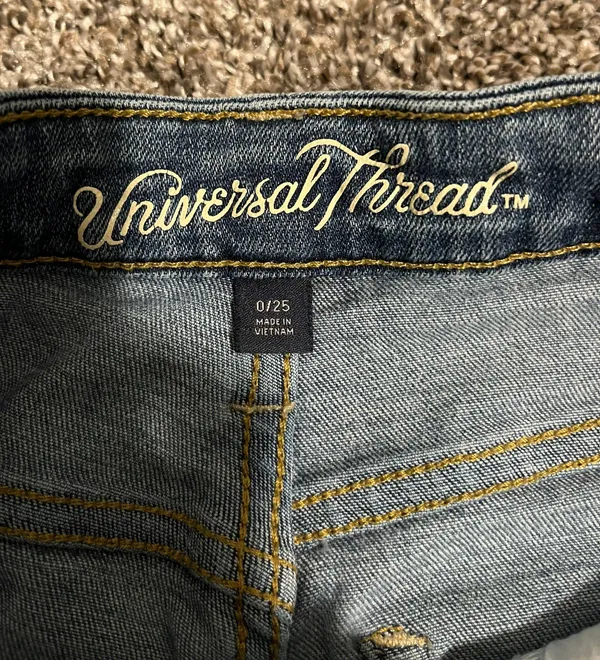 Universal Threads High Rise Straight Cropped Jean - Image 4