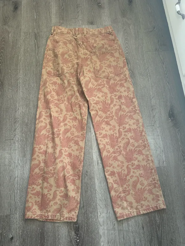 Zara Floral Damask High-Rise Pants in Rose and Beige - Image 2