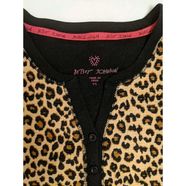 Betsey Johnson Henley Leopard Pajama Sleep Shirt Top Sz M 90s Chic Lounge Casual - Image 6