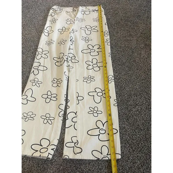 Bailey Rose Floral Print Wide-Leg high waisted Jeans L - Image 3