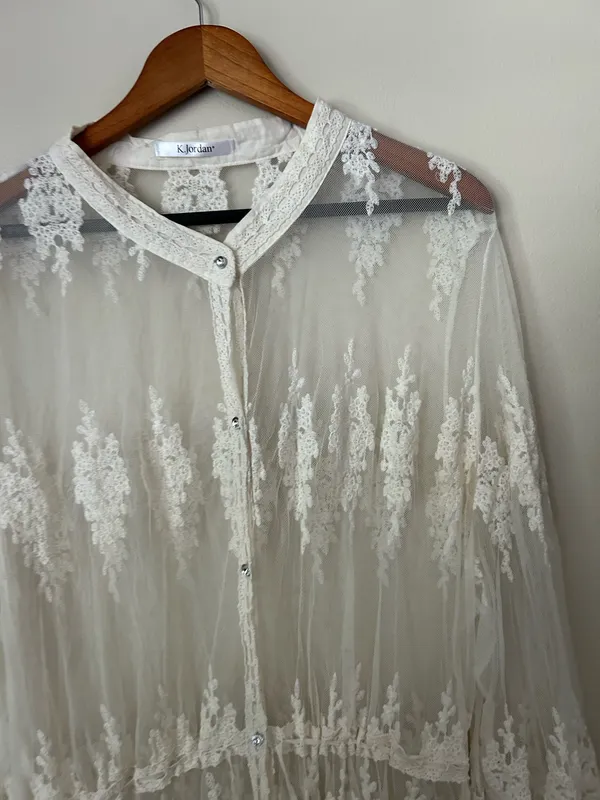 Cream colored lace sheer cardigan Size L - Image 4