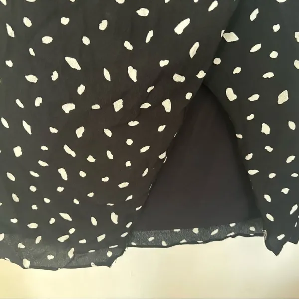 Abercrombie & Fitch Black White Spot Print Skirt Size Medium - Image 5